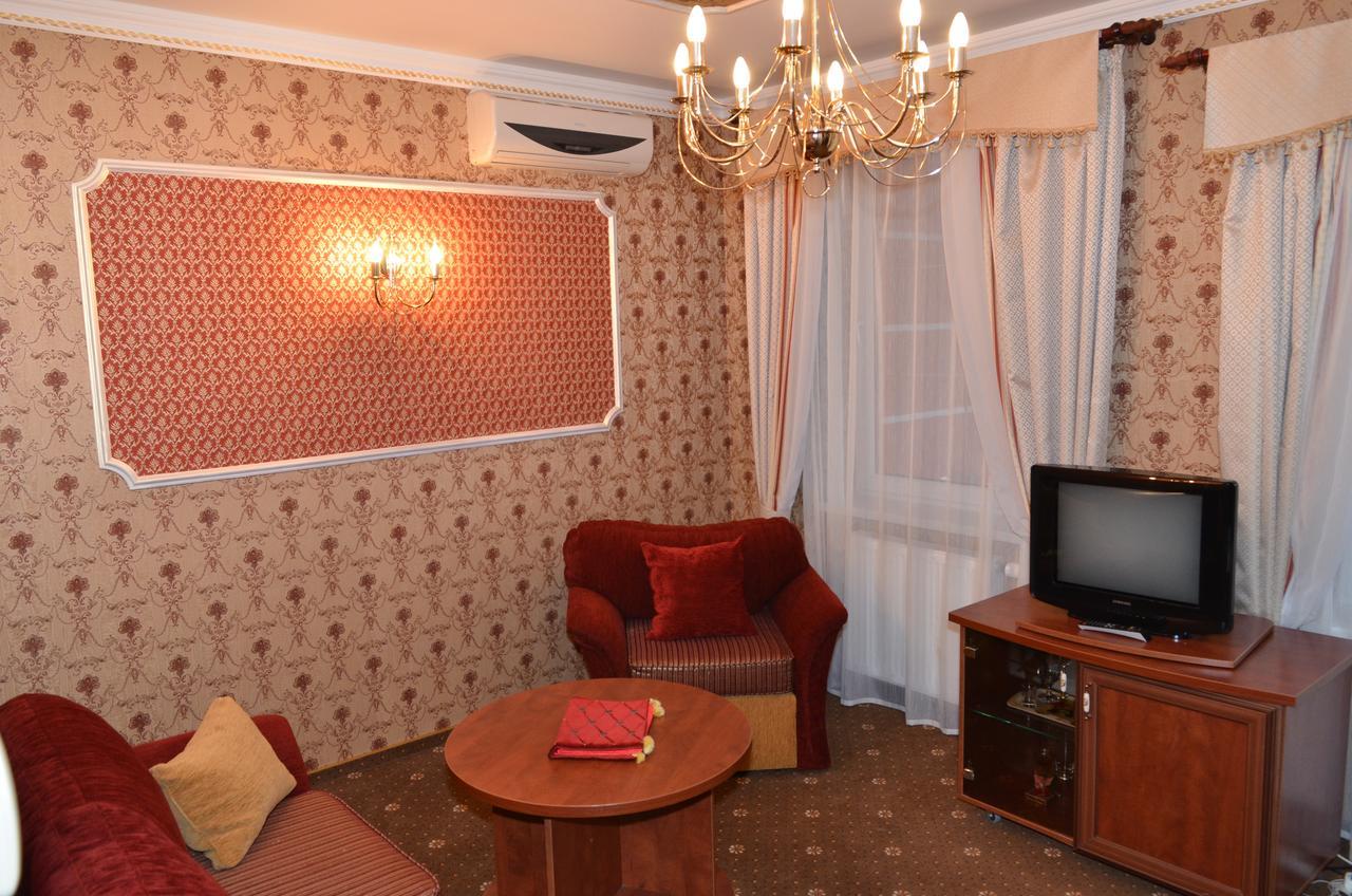 Hotel Serpanok Tyachiv Exteriér fotografie